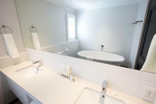 Westay Apartments-max
