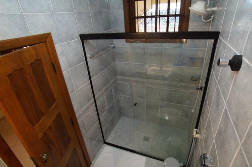 Hostel Pico Do Itamb�