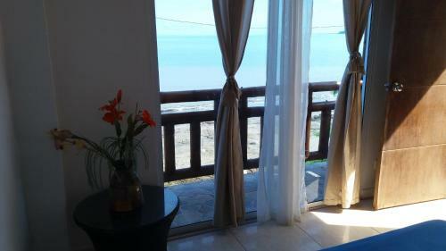 Hotel Y Caba�as Juanmar