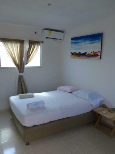 Hotel Y Caba�as Juanmar