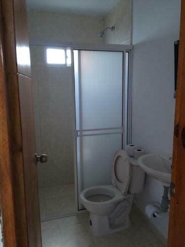 Hotel Y Caba�as Juanmar