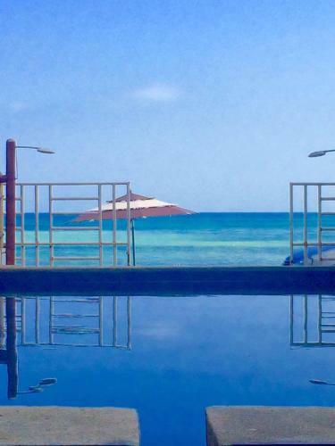 Hotel Y Caba�as Juanmar