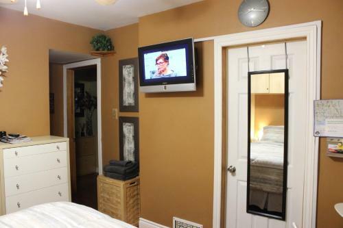 Hostal Rooms Within Toronto