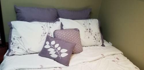 Hostal Rooms Within Toronto