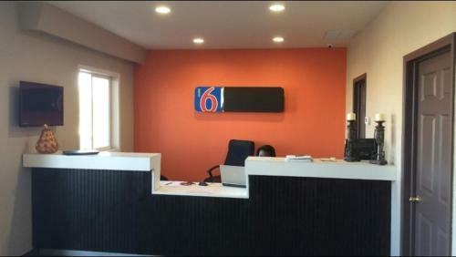 Motel 6 Mattoon