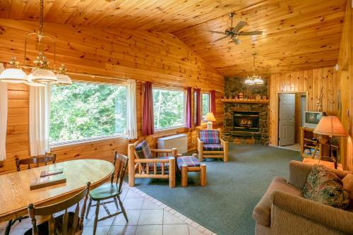 Gunflint Lodge