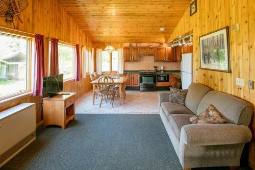 Gunflint Lodge