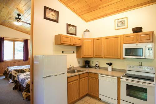 Gunflint Lodge