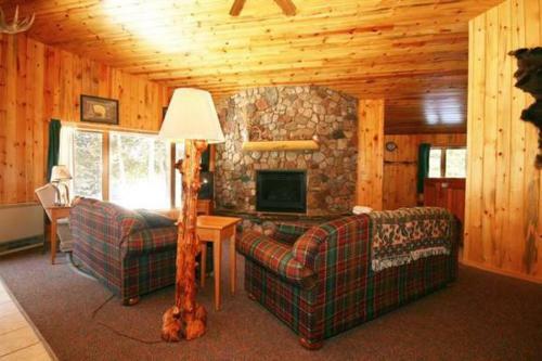 Gunflint Lodge