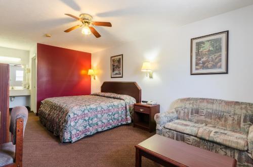 Motel Deerfield Inn