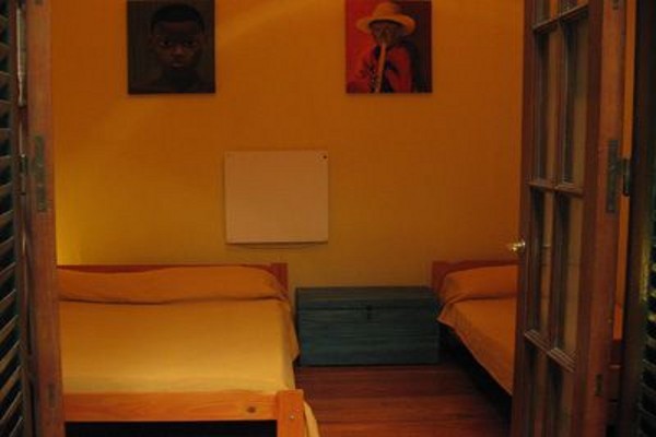 Hostal VI Luz Y Entr� Hostel