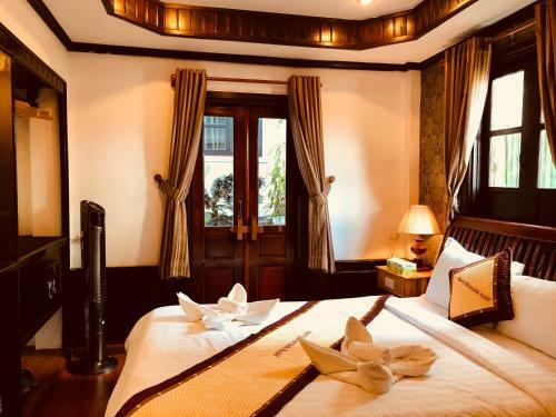 Hostal Merry Riverside Hotel