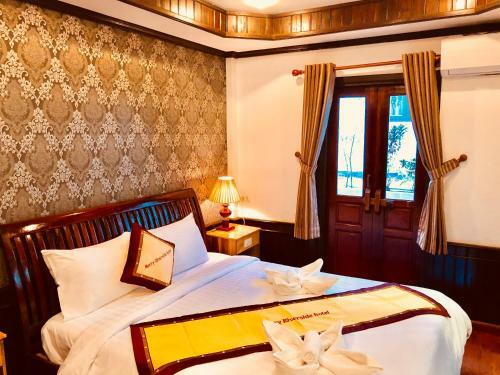 Hostal Merry Riverside Hotel