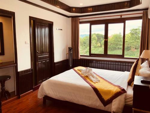 Hostal Merry Riverside Hotel
