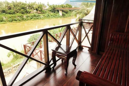 Hostal Merry Riverside Hotel