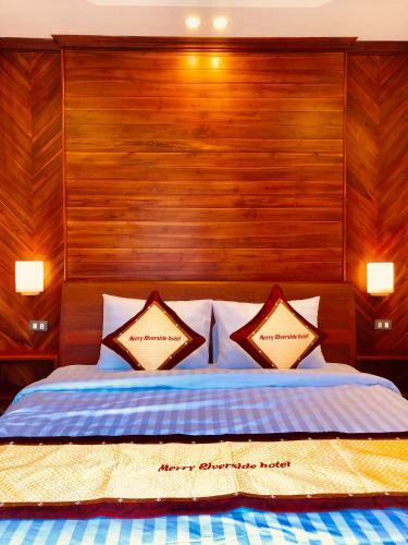 Hostal Merry Riverside Hotel
