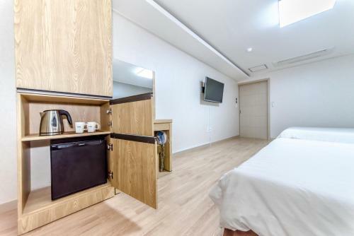 Jungmoon City Hotel