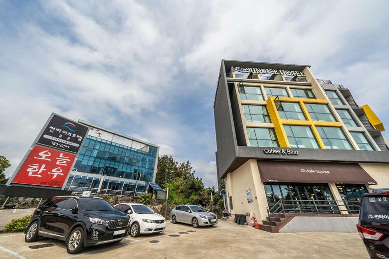 Sunrise Hotel Jungmun