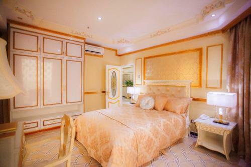 Lace Boutique Hotel