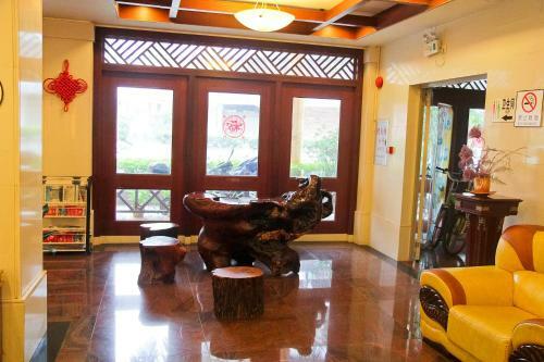 Yincheng Hotel