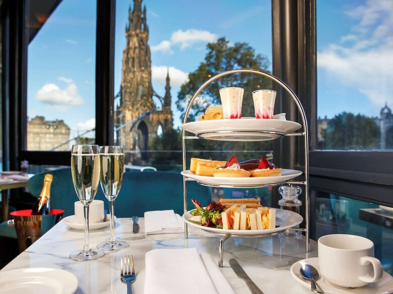 Hotel Mercure Edinburgh Princes Street