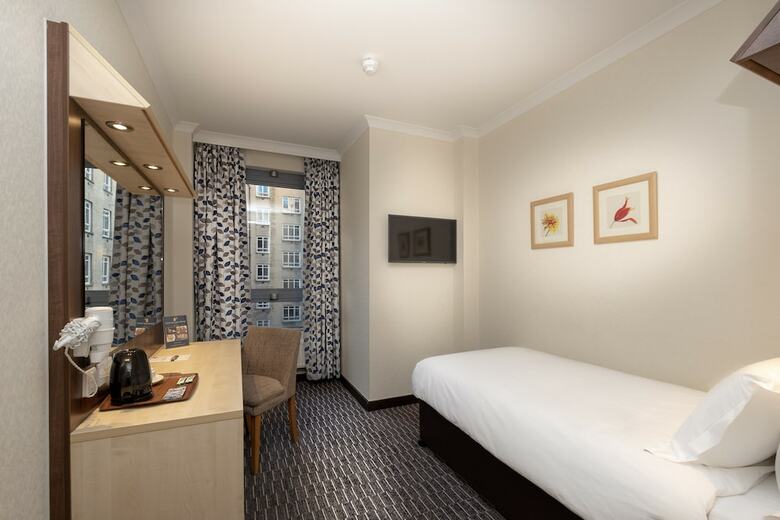 Hotel Royal National