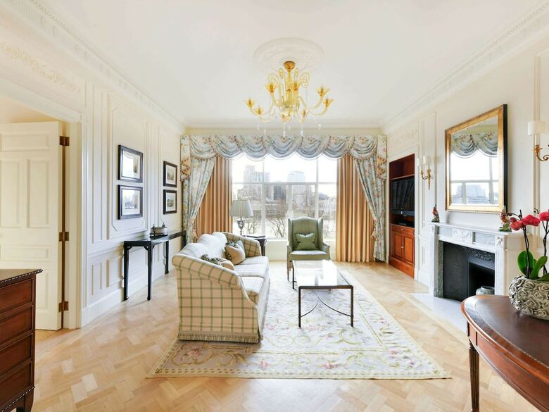 Hotel Savoy