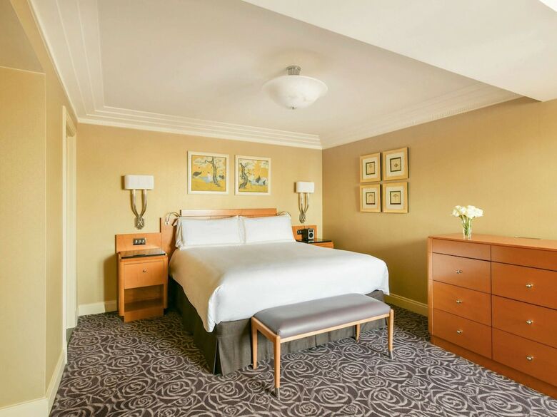 Hotel Savoy