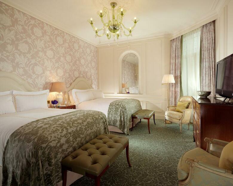 Hotel Savoy