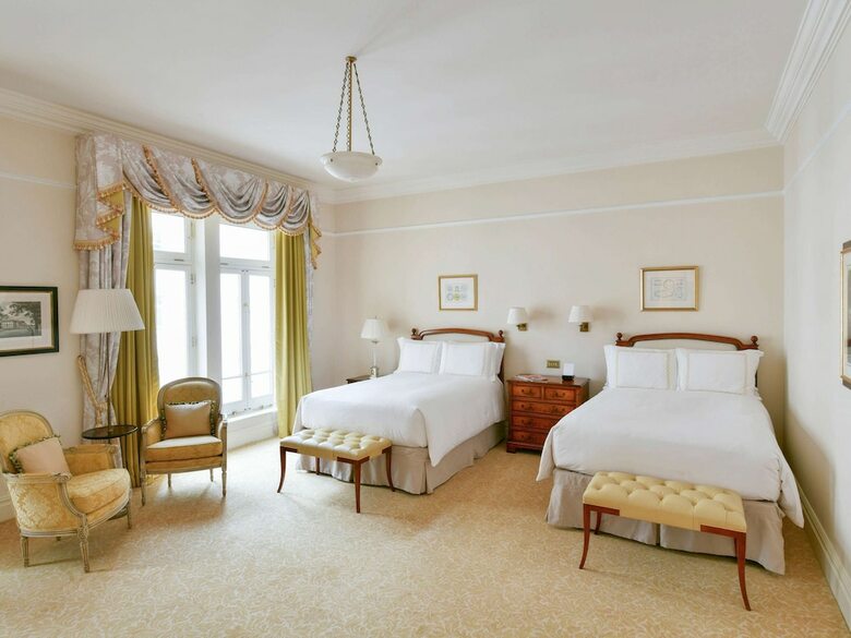 Hotel Savoy