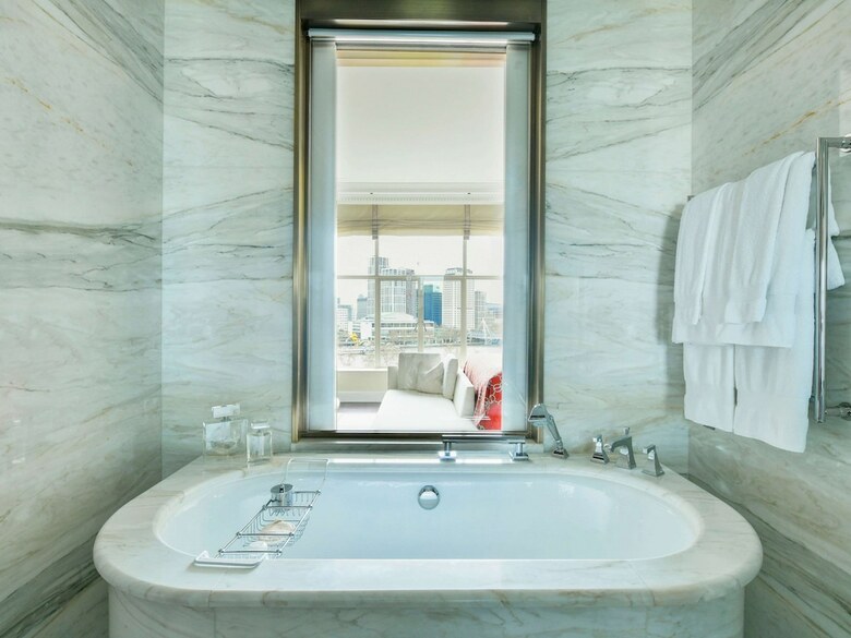 Hotel Savoy