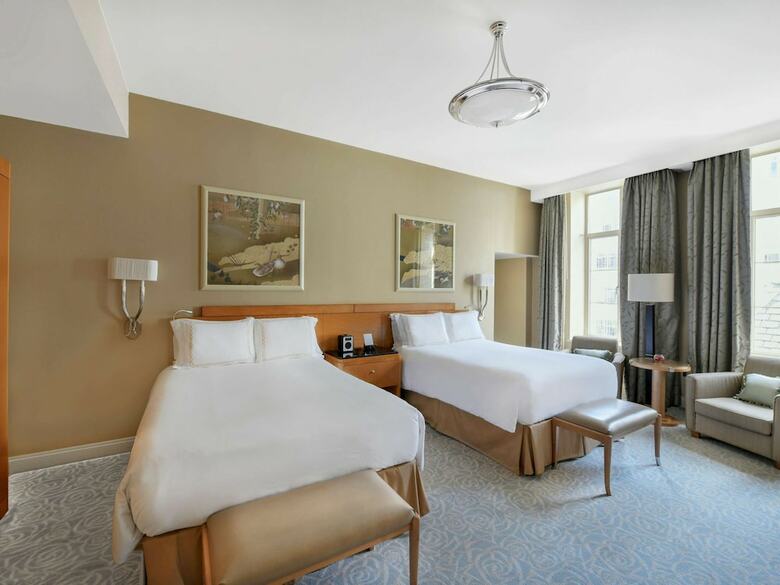 Hotel Savoy