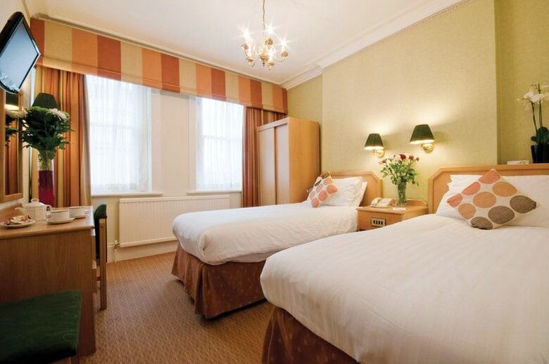 Phoenix Hotel