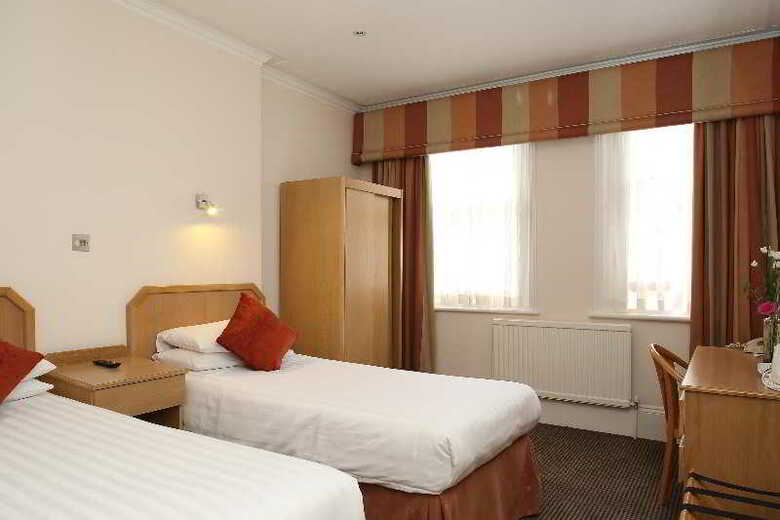 Phoenix Hotel