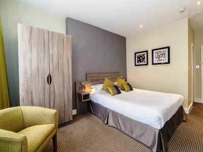 Phoenix Hotel