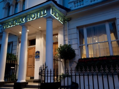 Phoenix Hotel