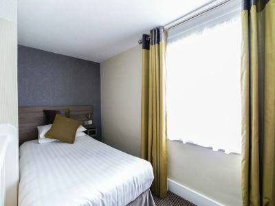 Phoenix Hotel