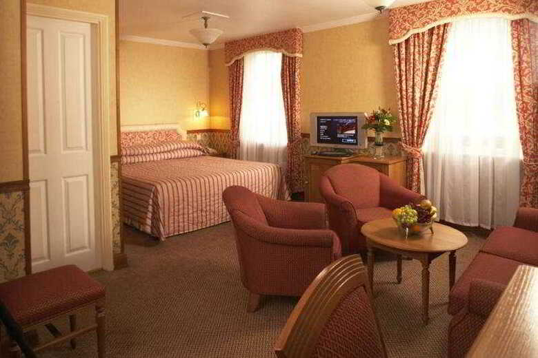 Hotel Quality Crown Hyde Park