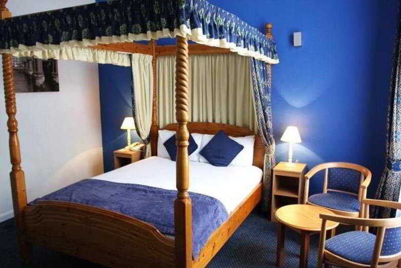 Hotel Quality Crown Hyde Park