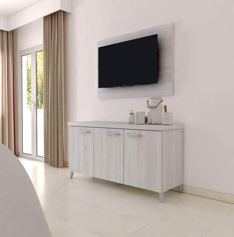 Hotel Illot Suites