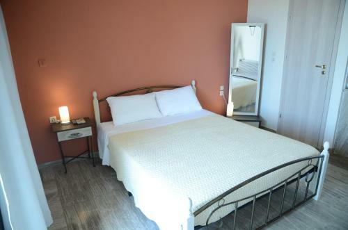 Alexandros Apartments