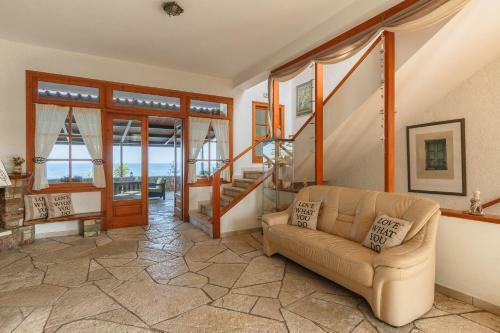 Aparthotel Grekis Beach Hotel And Apartments