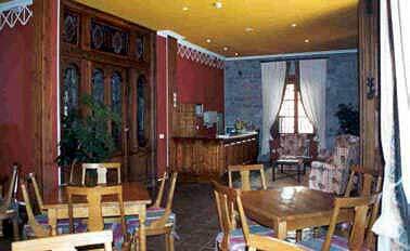 Hotel Puente Romano