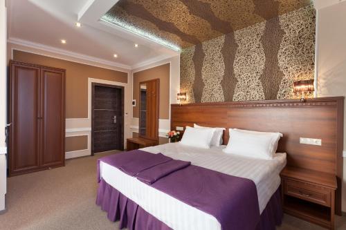 Chocolatier Hotel