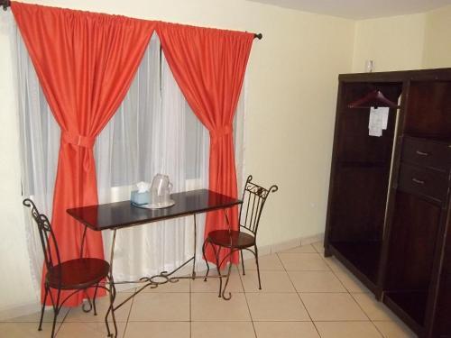 Dolphin Executives Hotel