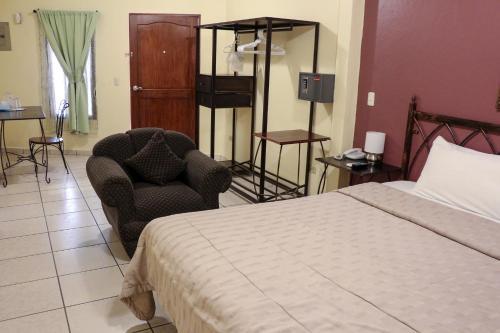 Dolphin Executives Hotel
