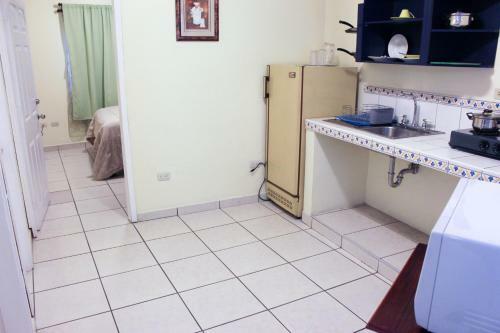 Dolphin Executives Hotel