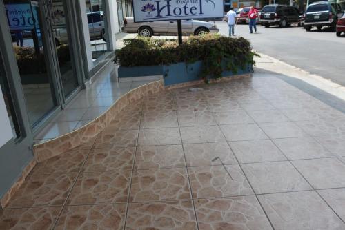 Dolphin Executives Hotel