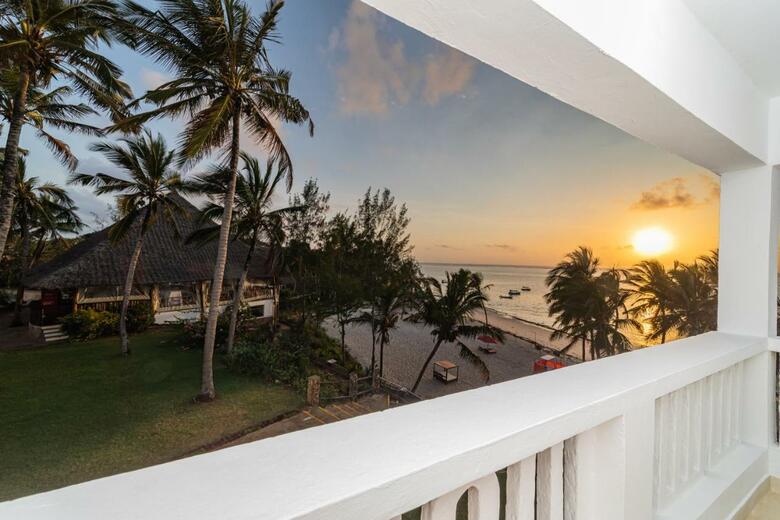 Hotel Prideinn Paradise Beach Resort, Convention Centre And Spa