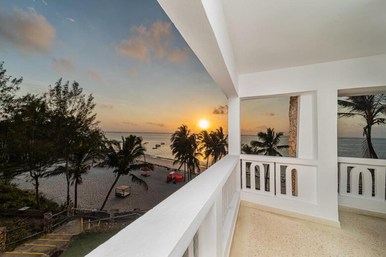 Hotel Prideinn Paradise Beach Resort, Convention Centre And Spa